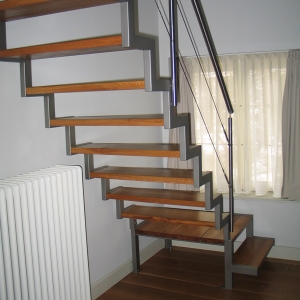 Trap Modern trapleuning hout